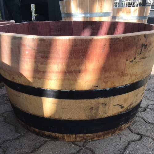 Puolikas viinitynnyri 70 cm